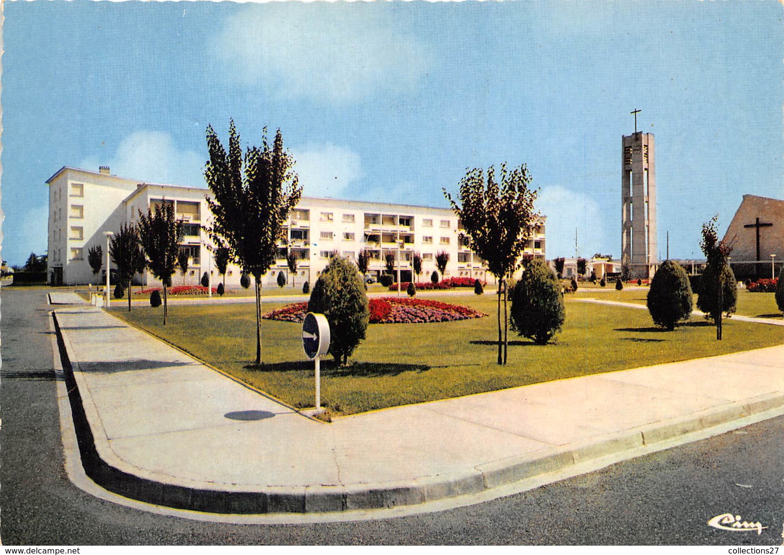 47-PASSAGE-D'AGEN- PLACE ET EGLISE STE JEHANNE DE FRANCE - Agen