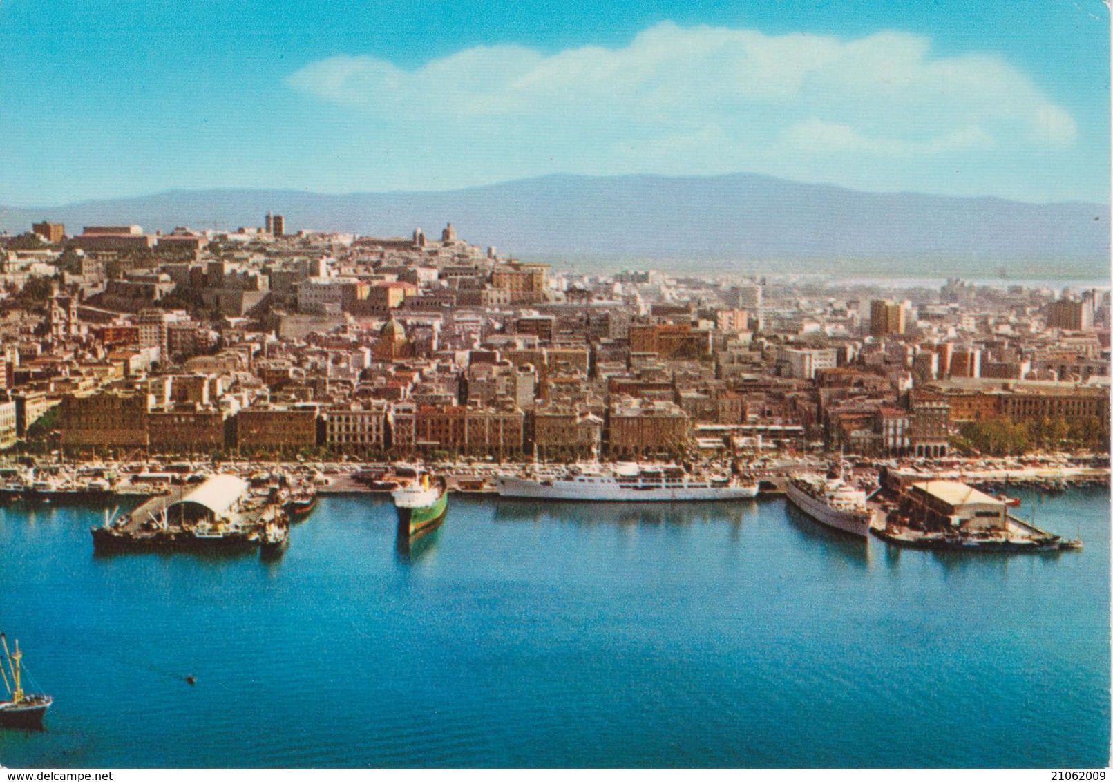 CAGLIARI - VEDUTA AEREA - PANORAMA - PORTO E NAVI - NON VIAGGIATA - Cagliari