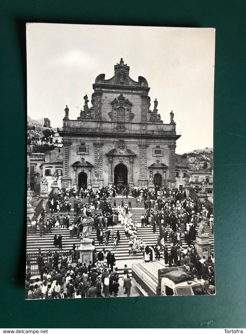 MODICA (RAGUSA)  FESTEGGIAMENTI USCITA DALLA BASILICA DEL PATRONO S. PIETRO - Modica