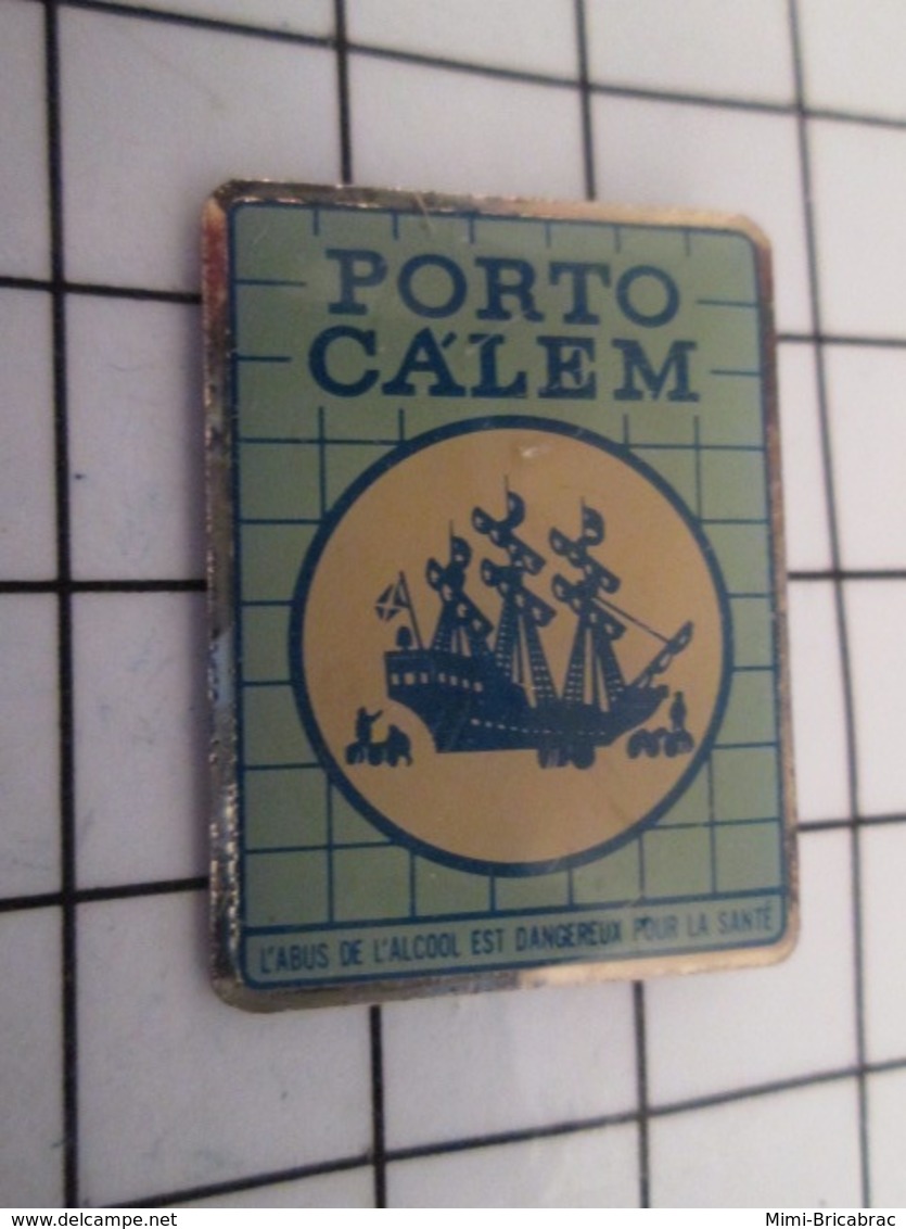 816c Pin's Pins / Beau Et Rare / THEME : BOISSONS / PORTO CALEM BATEAU VOILIER - Boissons