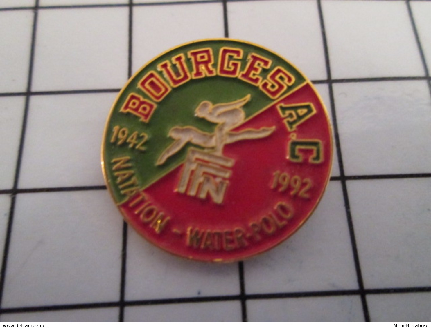 816c Pin's Pins / Beau Et Rare / THEME : SPORTS / BOURGES AC WATER-POLO NATATION - Water-Polo