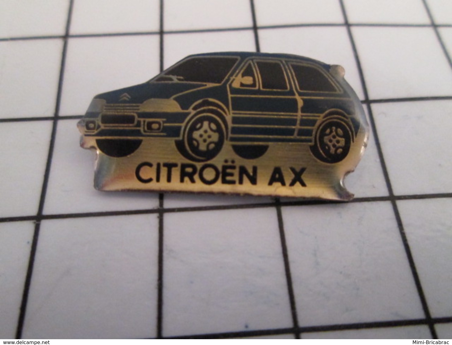 816c Pin's Pins / Beau Et Rare / THEME : AUTOMOBILES / CITROEN AX BLEU MOYEN - Citroën
