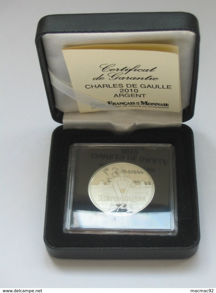Médaille En Argent CHARLES DE GAULLE 1890-1970   ***** EN ACHAT IMMEDIAT **** - Monarchia / Nobiltà