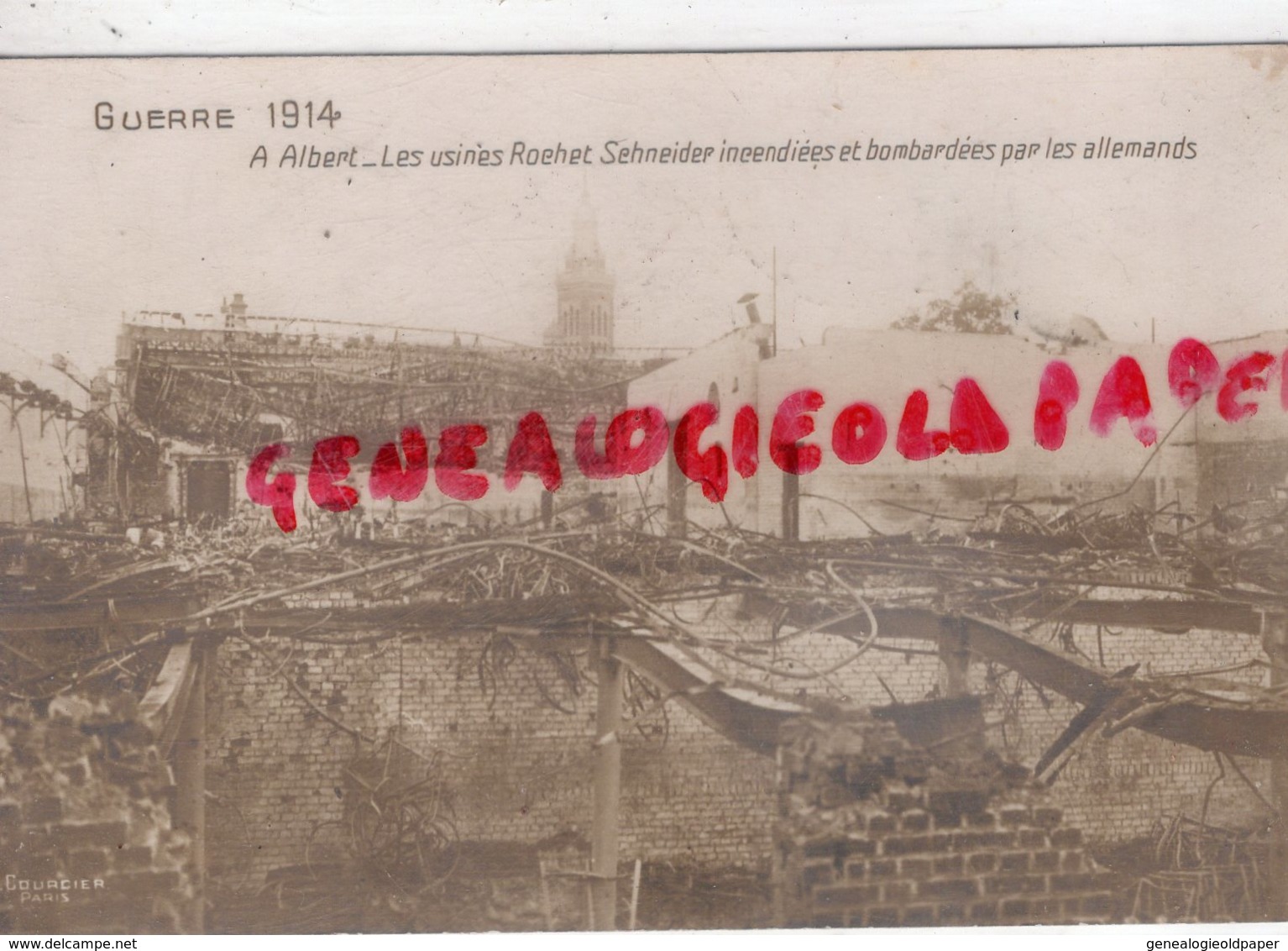 80 - ALBERT - LES USINES ROCHET SCHNEIDER INCENDIEES ET BOMBARDEES PAR LES ALLEMANDS-CARTE PHOTO  SOMME - Albert