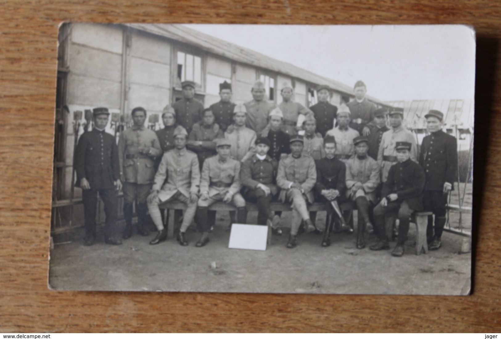 Carte Photo  WWI 1914 1918 Troupes Coloniales  Asiatiques - War, Military