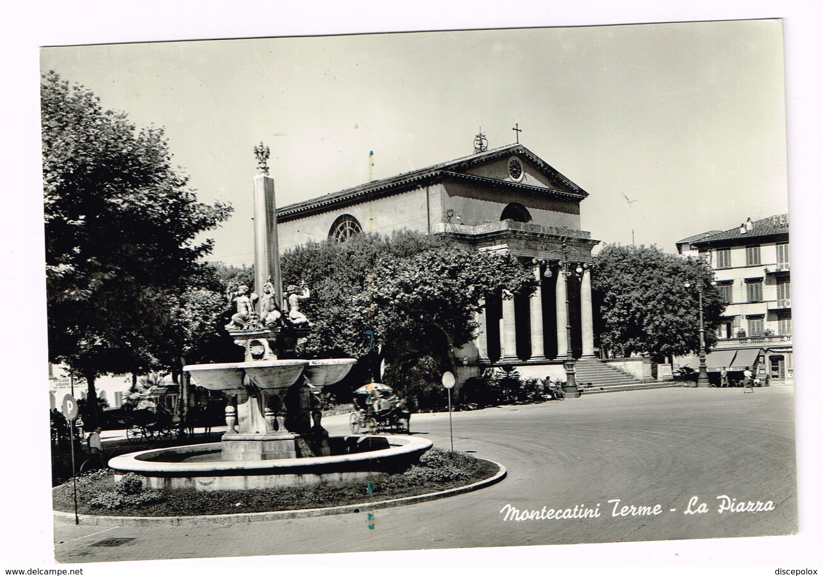 V5240 Montecatini Terme (Pistoia) - La Piazza - Fontana / Viaggiata 1961 - Altri & Non Classificati