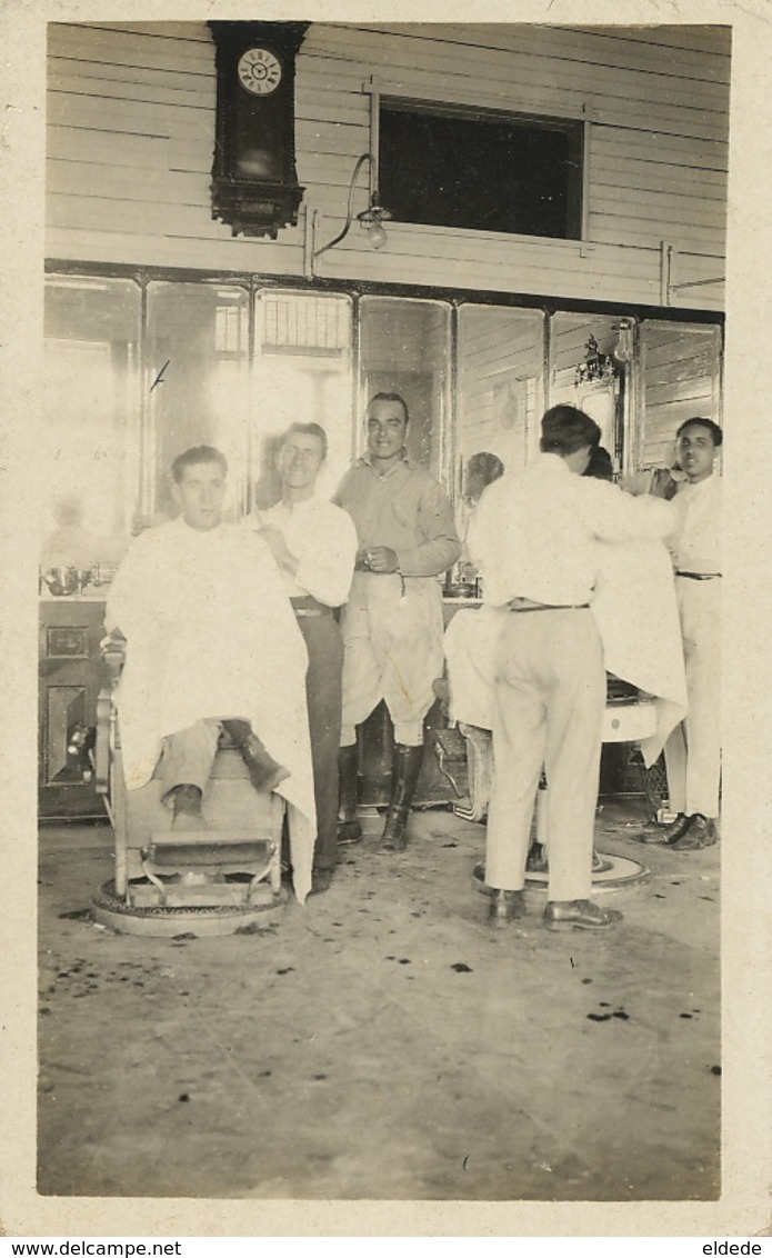 Real Photo  Peluqeuria De Hombres. Hairdresser . Coiffeur . - Cuba