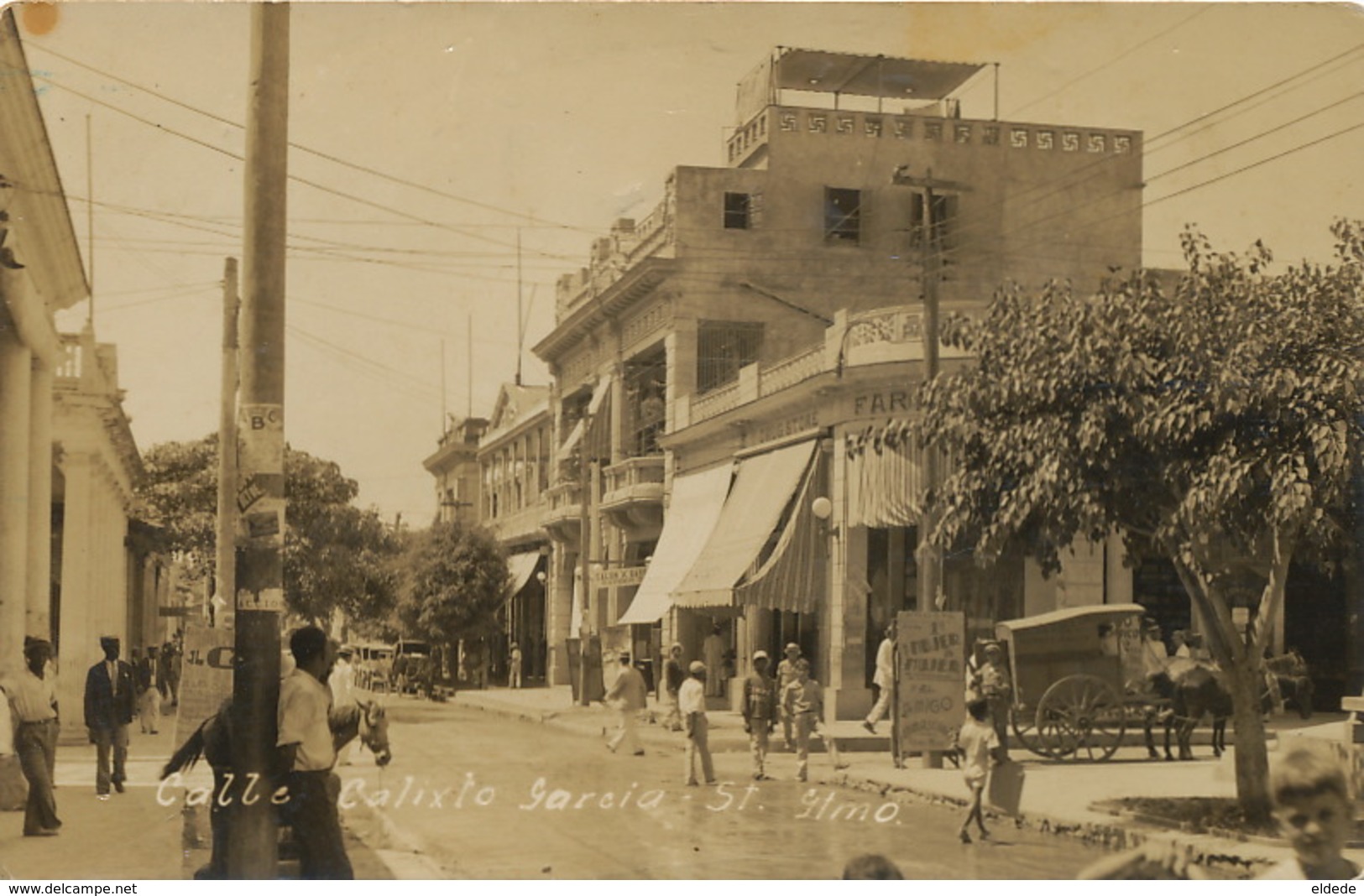 Real Photo Guantanamo Calle Calixto Garcia . Advert Ciné . Cinema . Foto Aguirre - Cuba