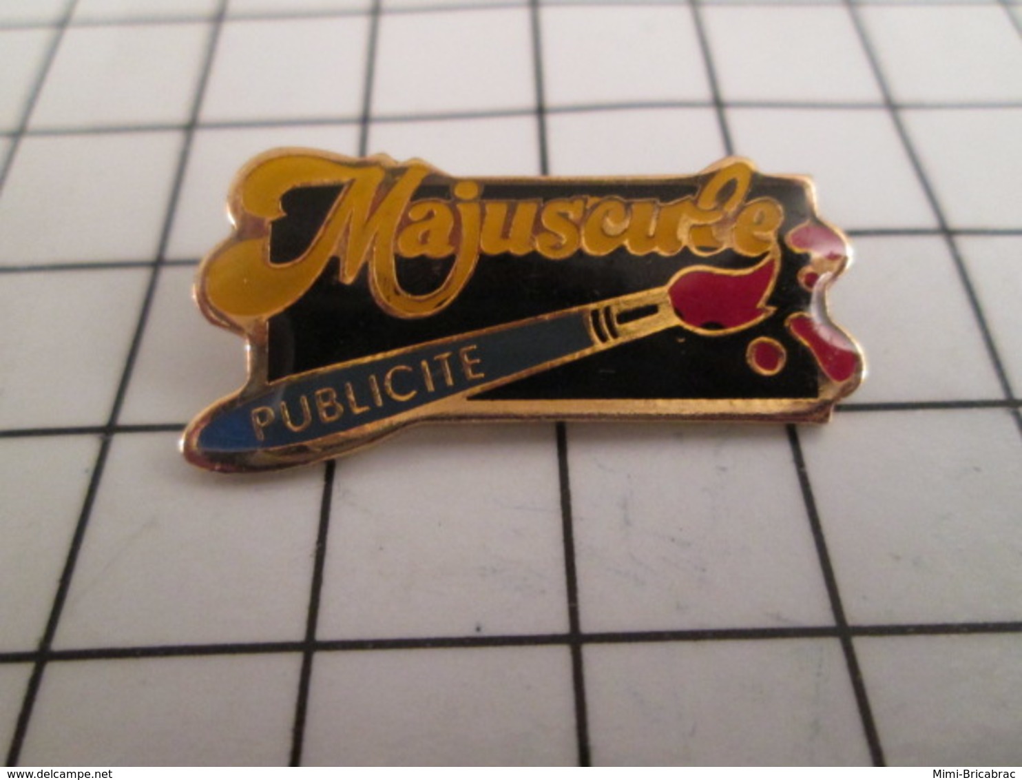 716b Pin's Pins / Beau Et Rare / THEME : MARQUES / PINCEAU PEINTURE MAJUSCULE PUBLICITE - Marcas Registradas