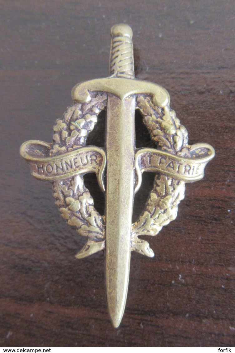 Insigne Militaire Honneur Et Patrie En Laiton Ou Bronze Embouti - Drago Paris - Longueur 45 Mm - Achat Immédiat - Armée De Terre