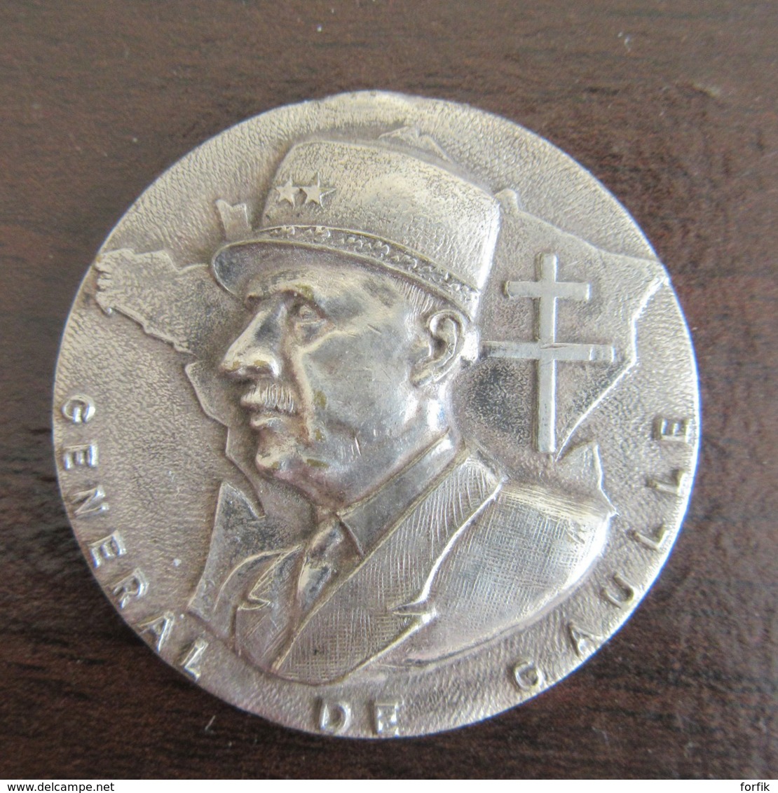 Médaille Général De Gaulle En Métal Argenté - Uniface - Diam. 33 Mm, Poids 13,9 Grammes - Achat Immédiat - France