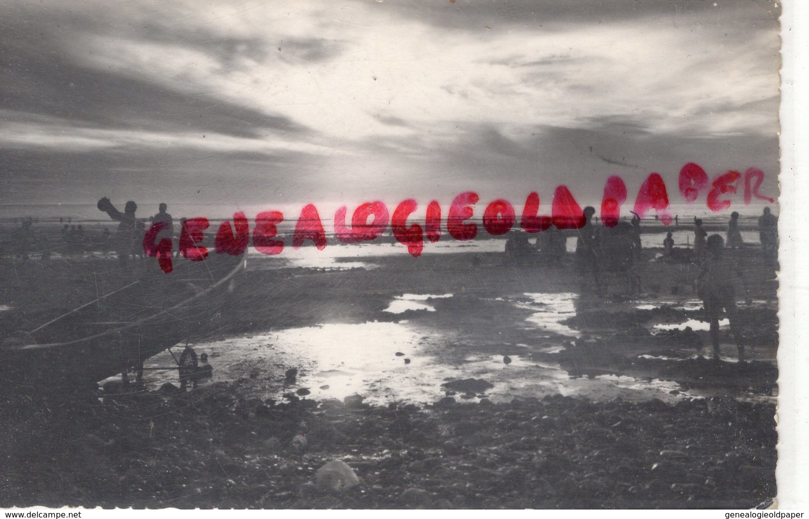 80- CAYEUX SUR MER - SCENES DE PLAGE AU CREPUSCULE 1962 - SOMME - Cayeux Sur Mer