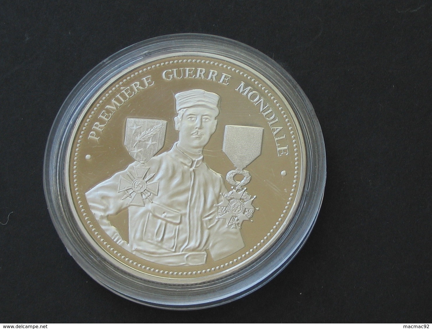 Médaille Charles De Gaulle - Première Guerre Mondiale   **** EN ACHAT IMMEDIAT **** - Royaux / De Noblesse