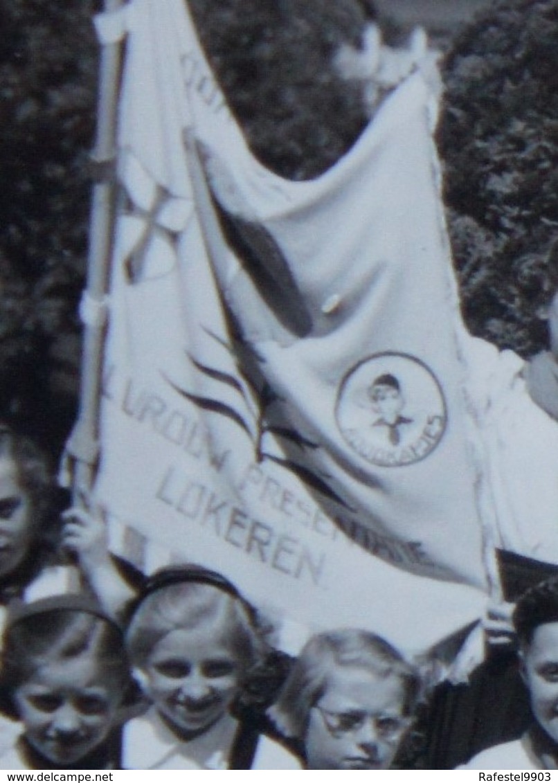 Photo LOKEREN Naast Lochristi Zele Institution Catholique Onze Lieve Vrouw Presentatie 1953 Drapeau Vlag - Places