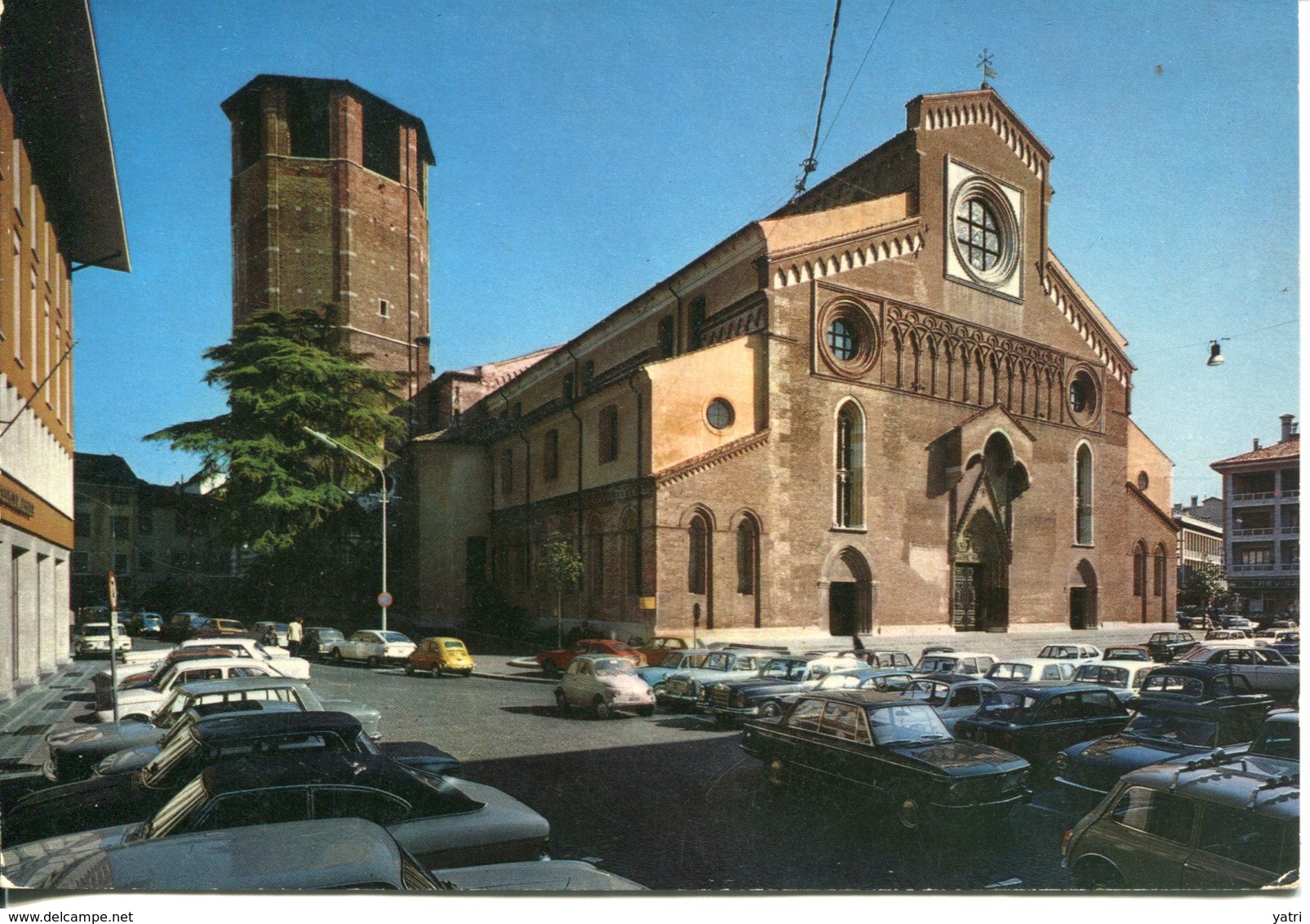 Udine - Il Duomo (parcheggio Auto Fiat Audi Mercedes Alfa - Anni '70) - Udine