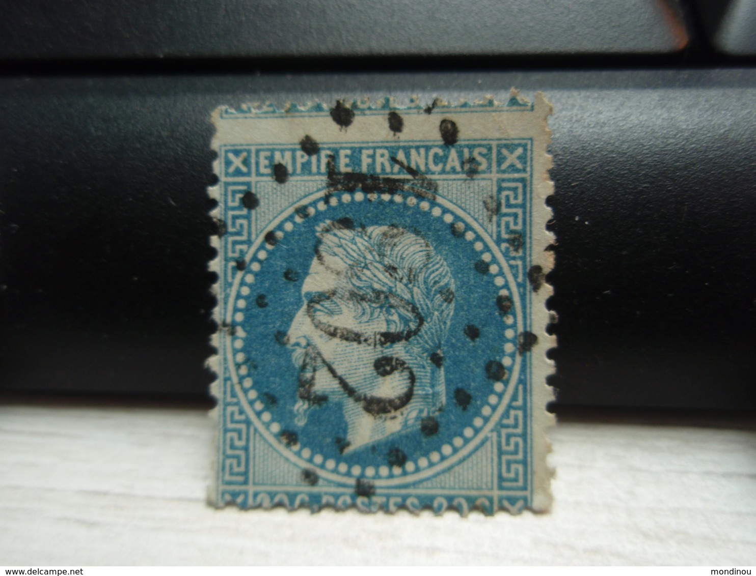 Timbre Empire Français 20 C. Napoléon III  Lauré. 29   Oblitéré. 1802 à Voir - 1863-1870 Napoléon III Lauré