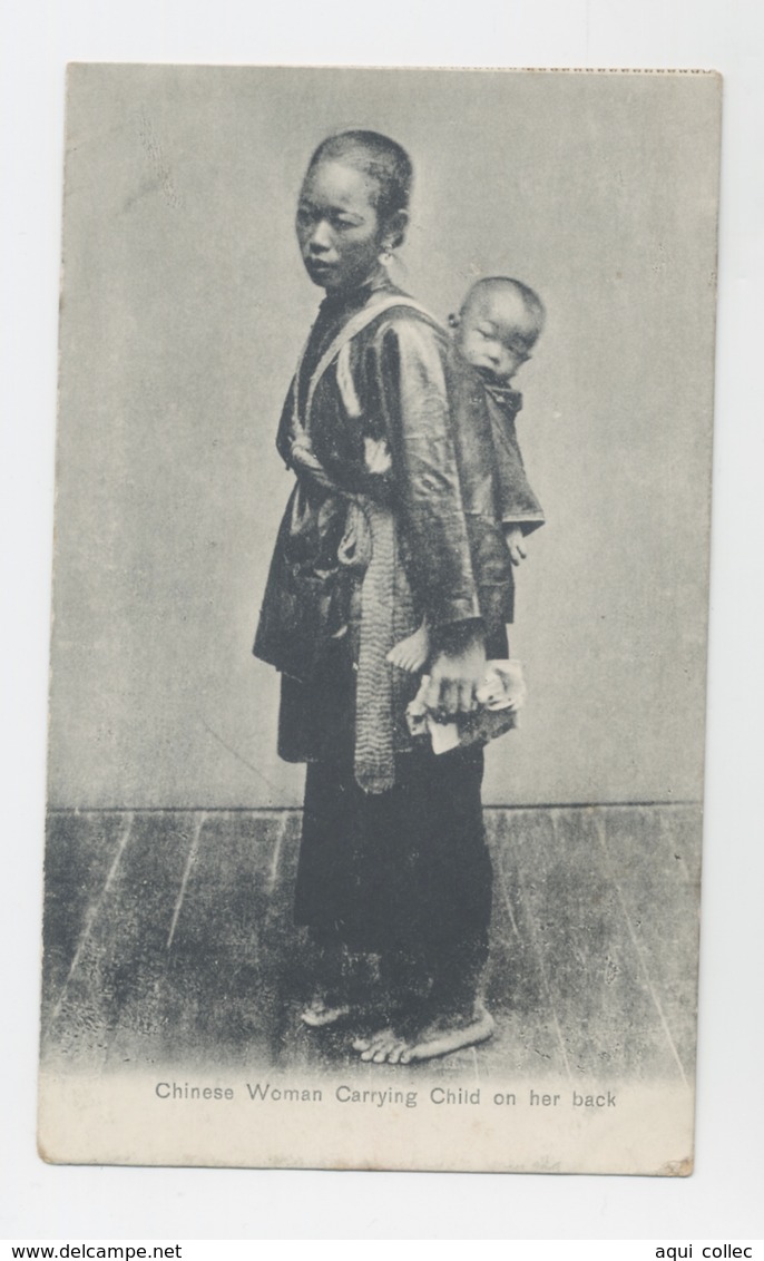 CHINESE WOMAN CARRYING CHILD ON HER BACK - Chine