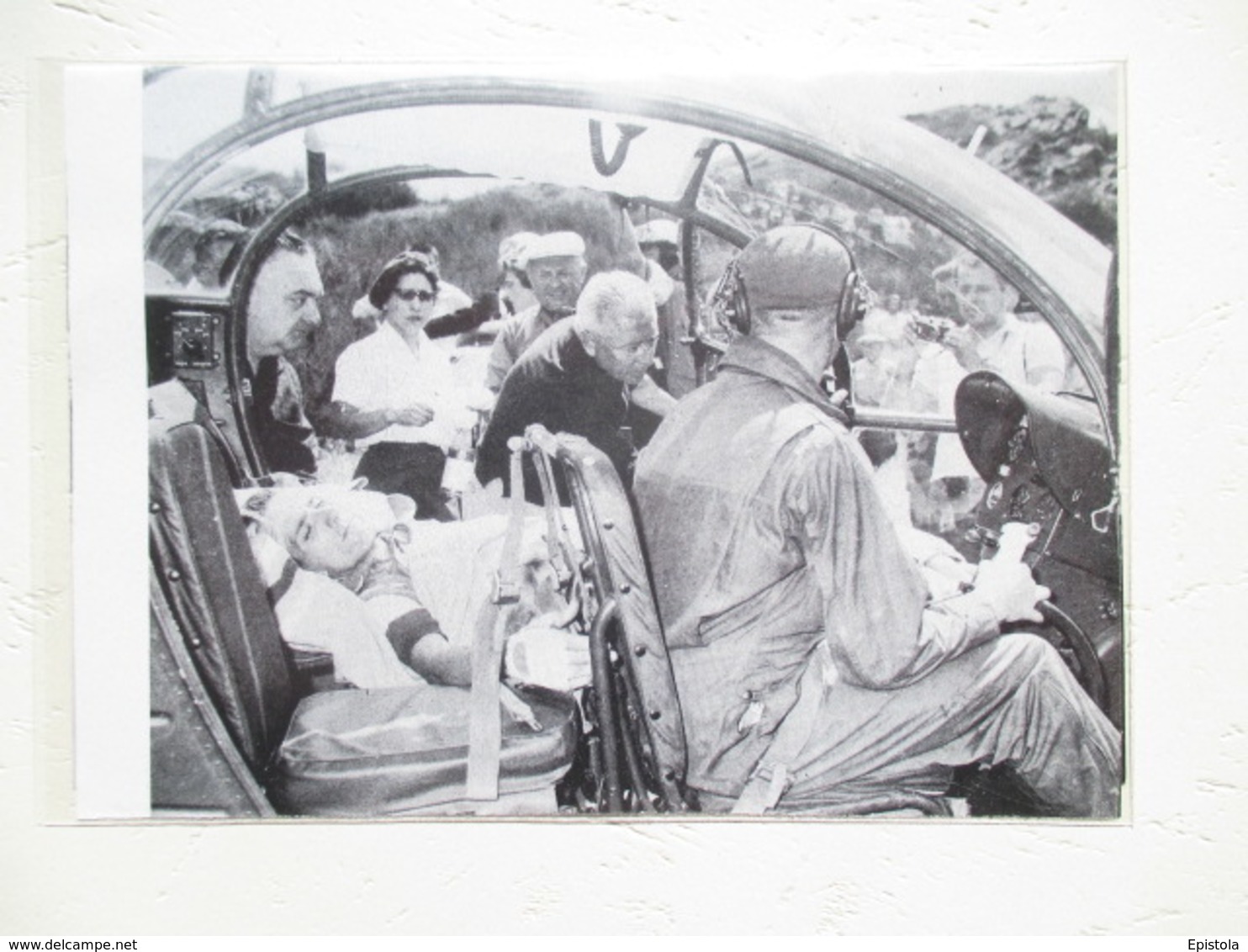 Helicoptère Du Tour De France  - Col De Perjuret - Accident Cycliste Roger Rivière - Coupure De Presse De 1961 - Elicotteri