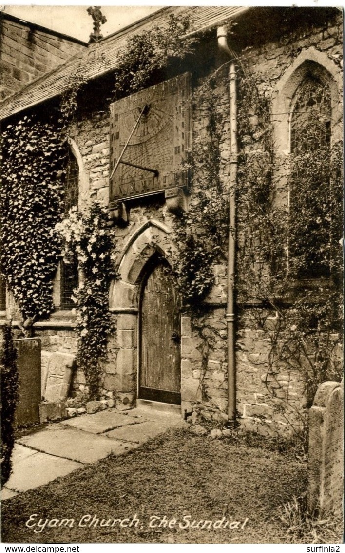 DERBYSHIRE - EYAM - CHURCH - THE SUNDIAL  Db194a - Derbyshire