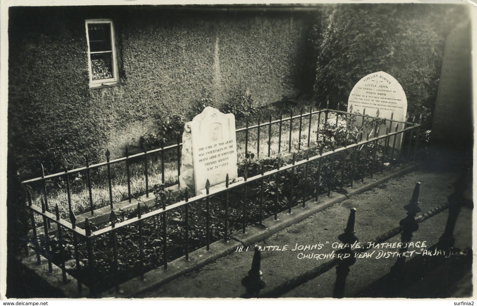 DERBYSHIRE - HATHERSAGE - "LITTLE JOHN'S GRAVE" CHURCHYARD RP  Db314 - Derbyshire