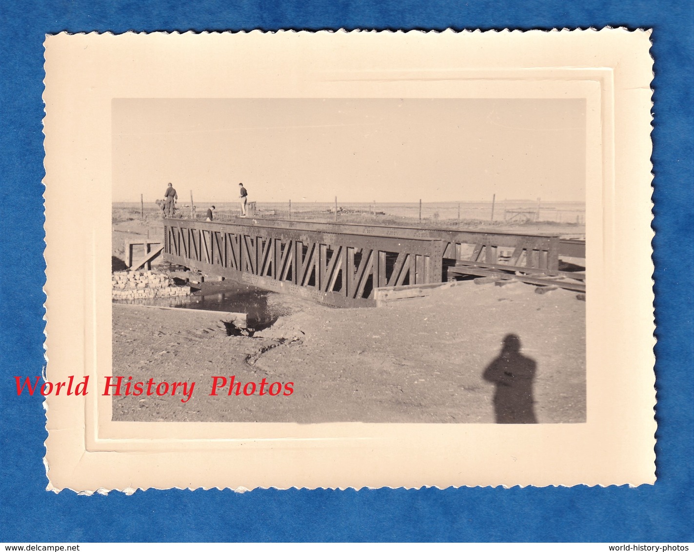 Photo Ancienne Snapshot - ALGERIE ALGER ? - Ecole Des Ponts - 1958 - Soldat Génie Colonial Guerre Ombre Photographe - Guerre, Militaire