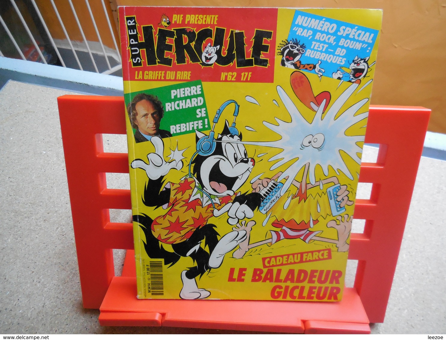 Album : Super Hercule : N° 62, La Guerre Des Tubes, Sans Gadget, 1991......3C0420 - Pif & Hercule