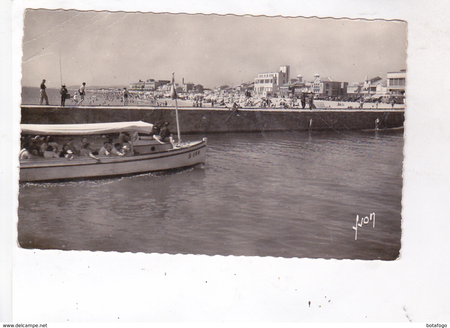 CPA PHOTO DPT 34 PALAVAS LE FLOTS, ENTREE DU PORT ET LA PLAGE En 1959! - Palavas Les Flots