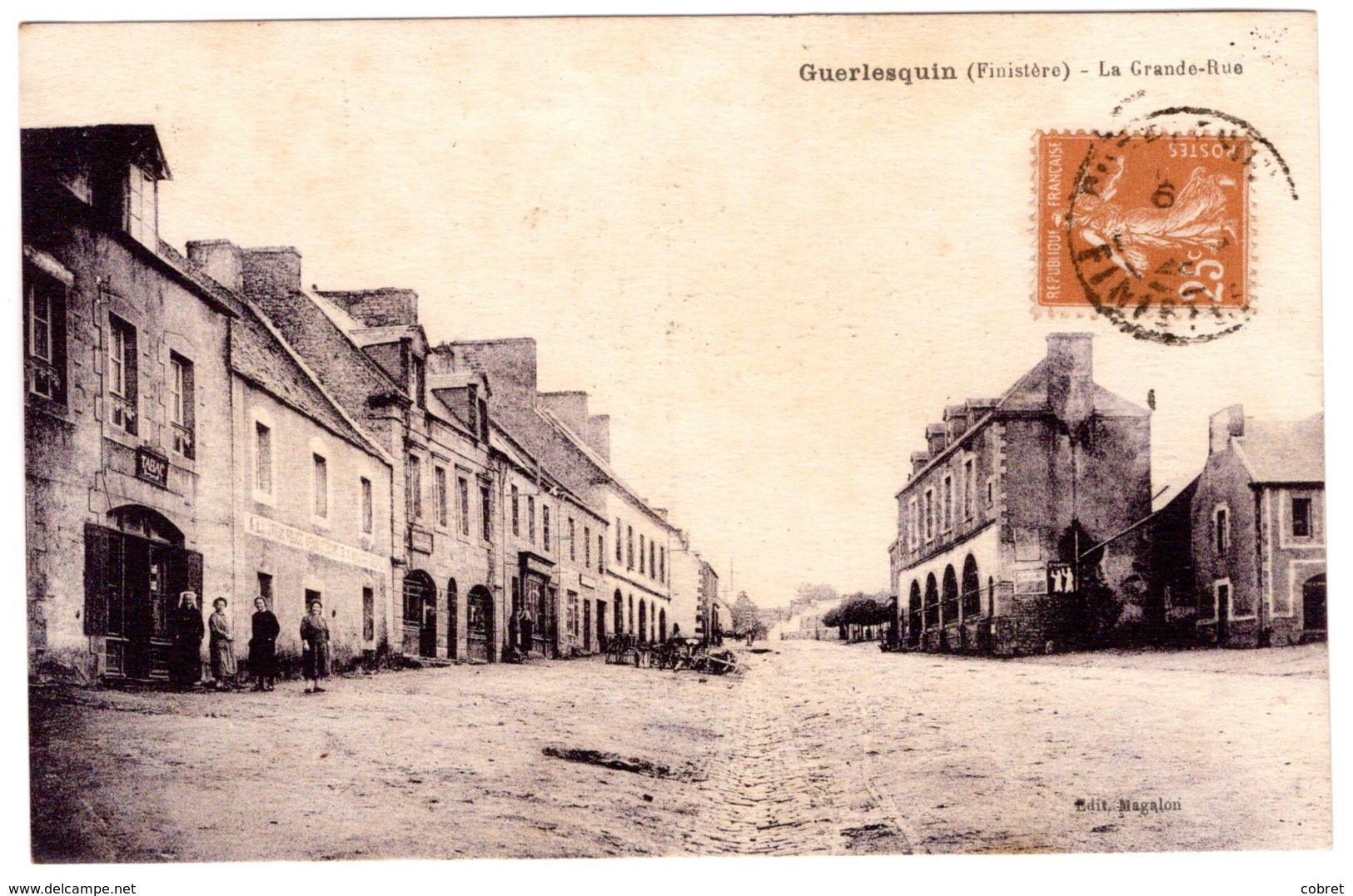 GUERLESQUIN - La Grande Rue - Guerlesquin