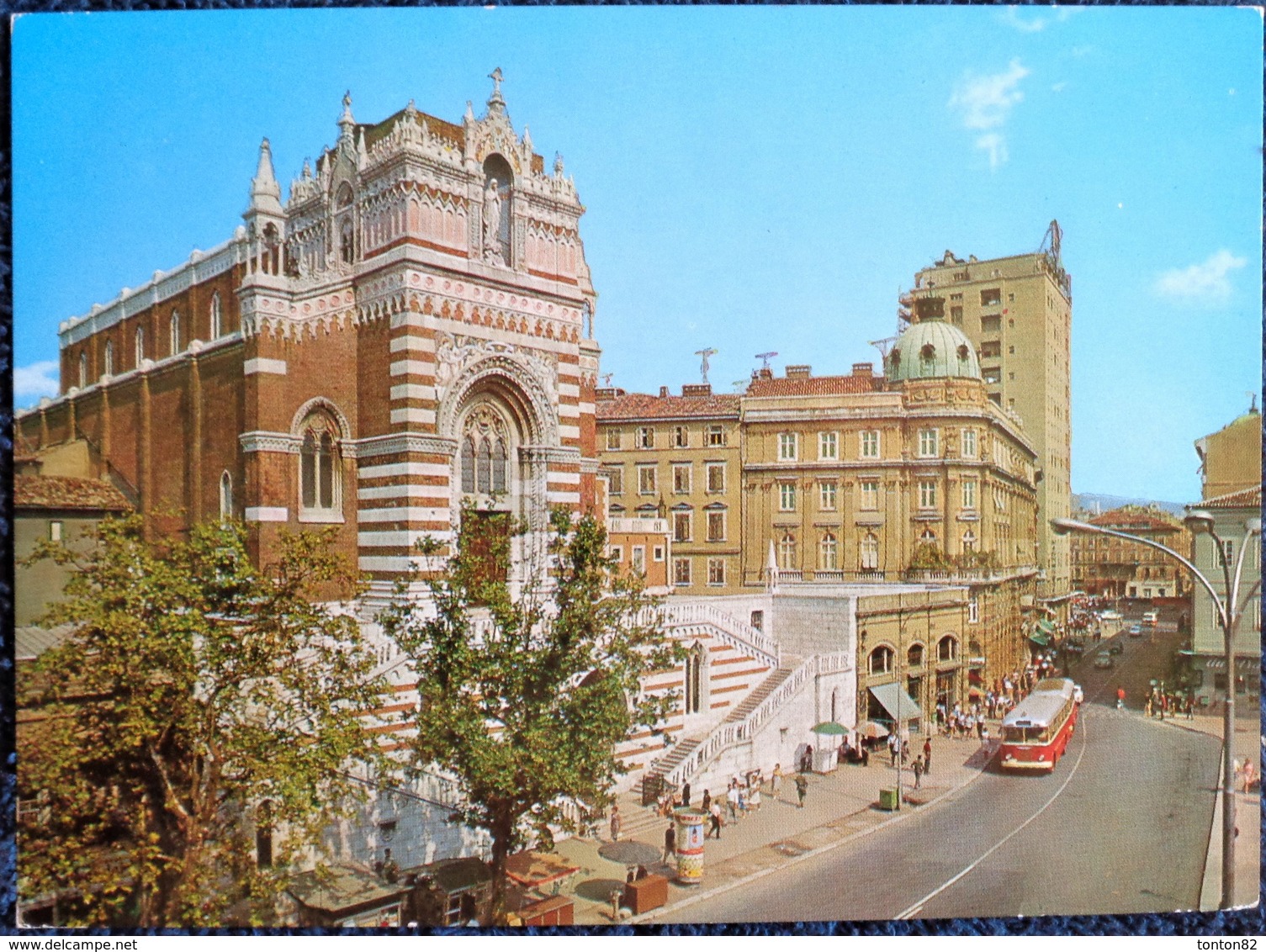 Rijeka - Rue Animée . - Croatie