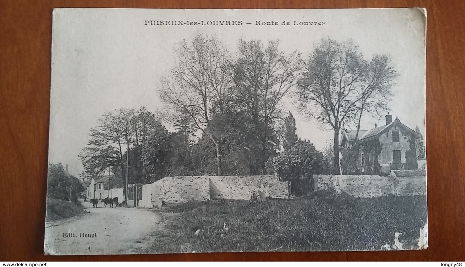 CPA - Puiseux Les Louvres - Route Des Louvres -Animée Balade Des Vaches  - - Puiseux En France