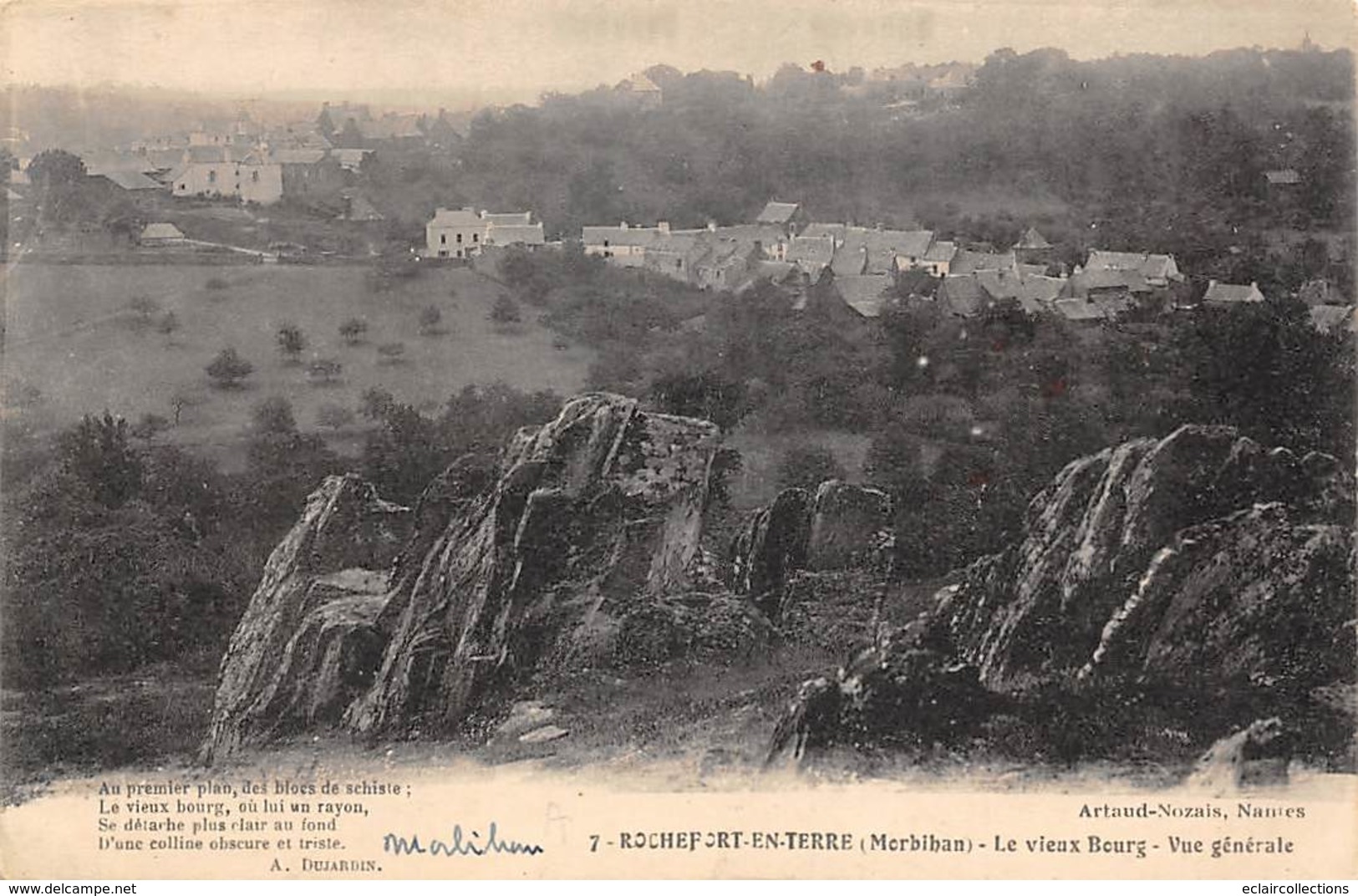 Rochefort-en-Terre        56       Le Vieux Bourg Vue Générale       (Voir Scan) - Rochefort En Terre