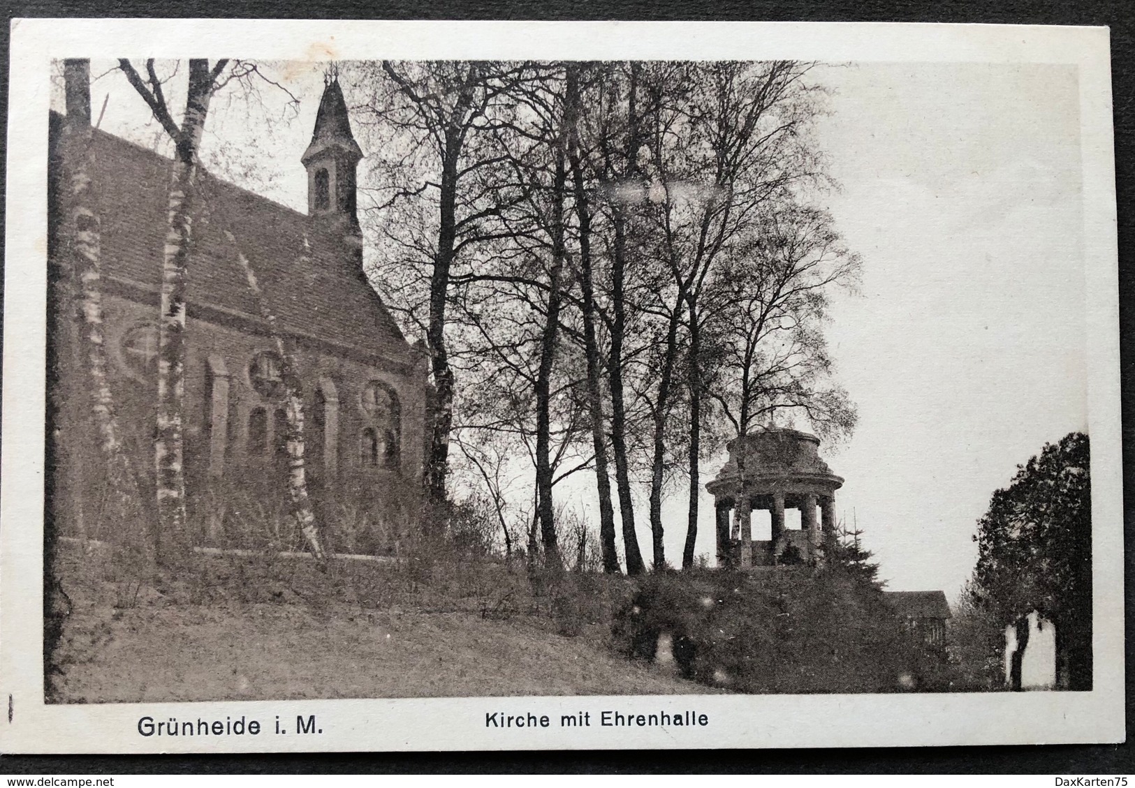 Grünheide In Der Mark Kirche Mit Ehrenhalle - Gruenheide