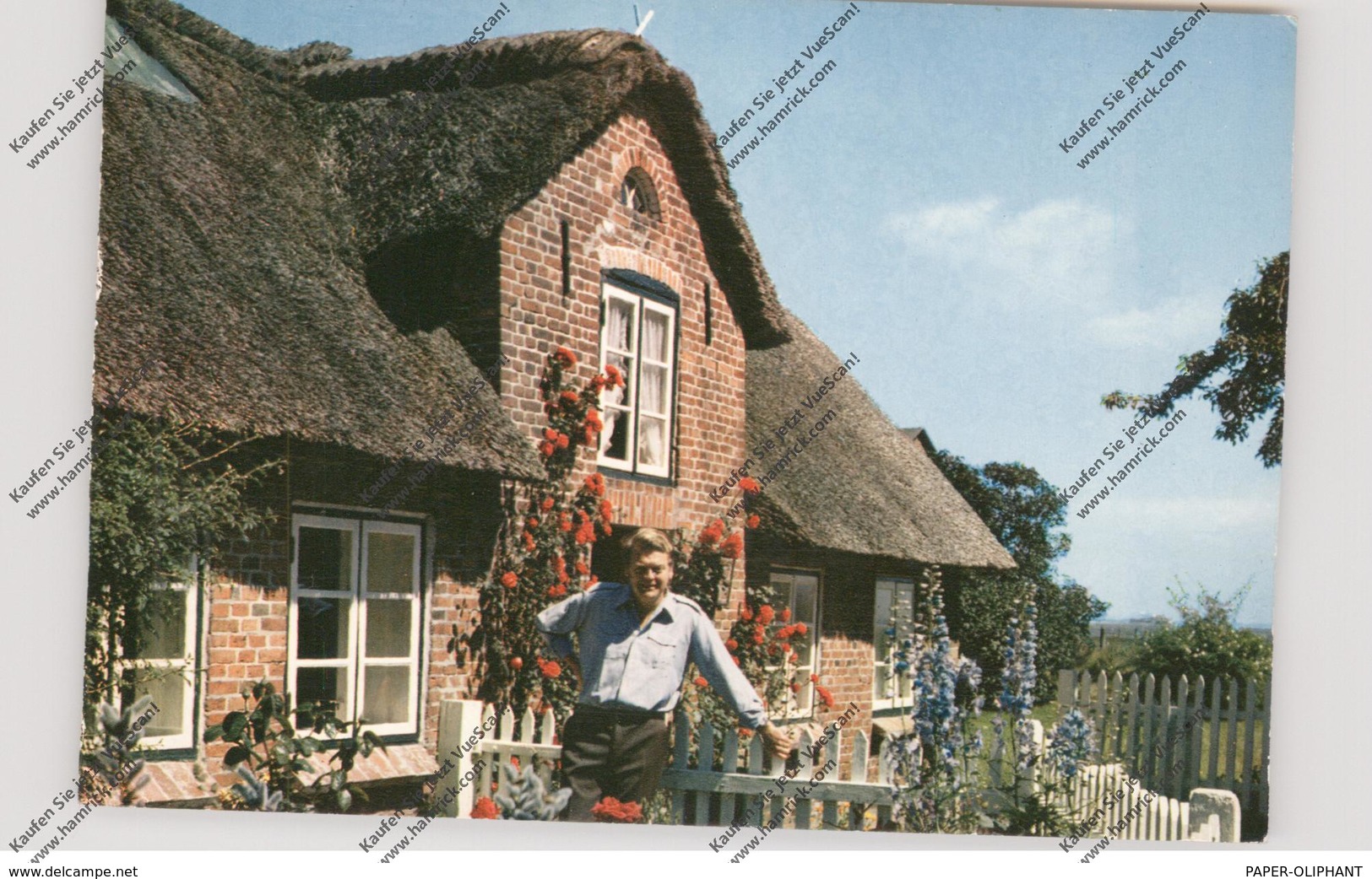 2278 NEBEL / Amrum, Kammersänger Hermann Prey Vor Seinem Haus - Nordfriesland