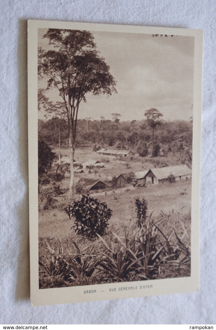 CPA/CPSM - Carte Postale, Gabon, Vue Générale D'Oyem, Société Des Missions évangéliques, Sépia - Gabon