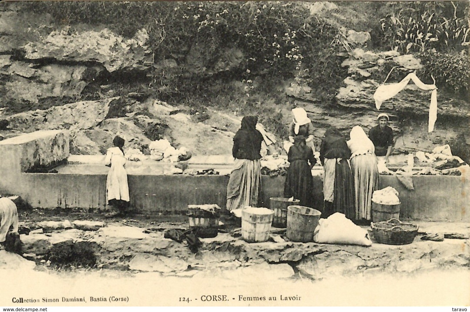 CORSE CORSICA - FEMMES CORSES AU LAVOIR PUBLIC - Autres & Non Classés