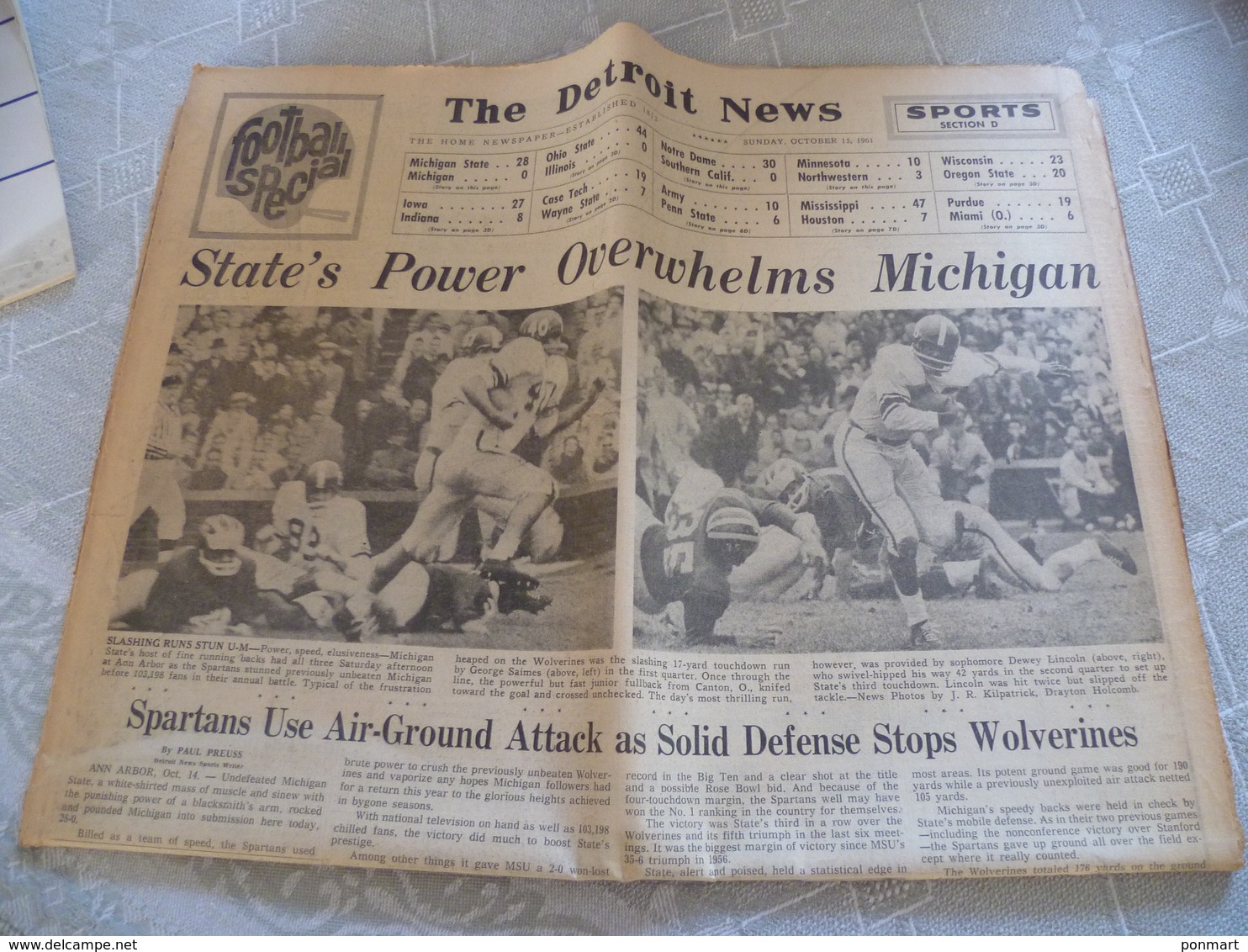 Journal Detroit News De 1961 : Football, + Partie Journal Femme - 1950-Aujourd'hui