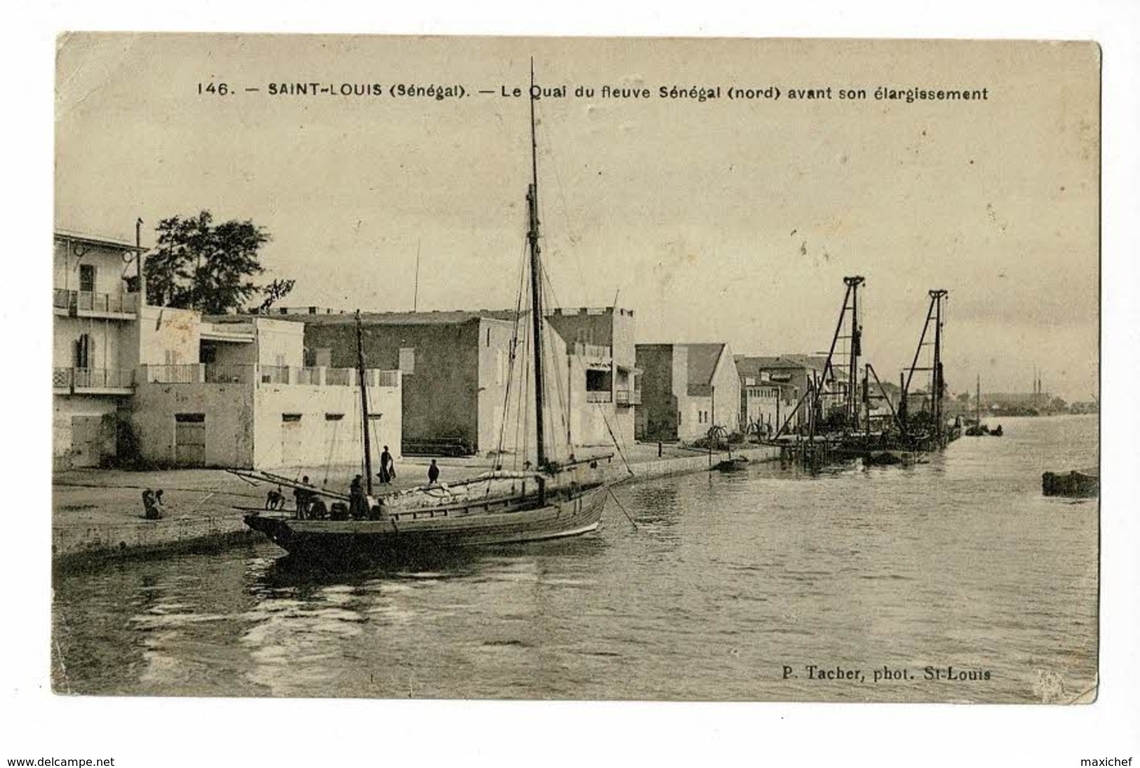 Saint Louis - Le Quai Du Fleuve Sénégal (nord) Avant Son élargissement (voilier, Grues, Animation) Circ Timbres Décollés - Sénégal