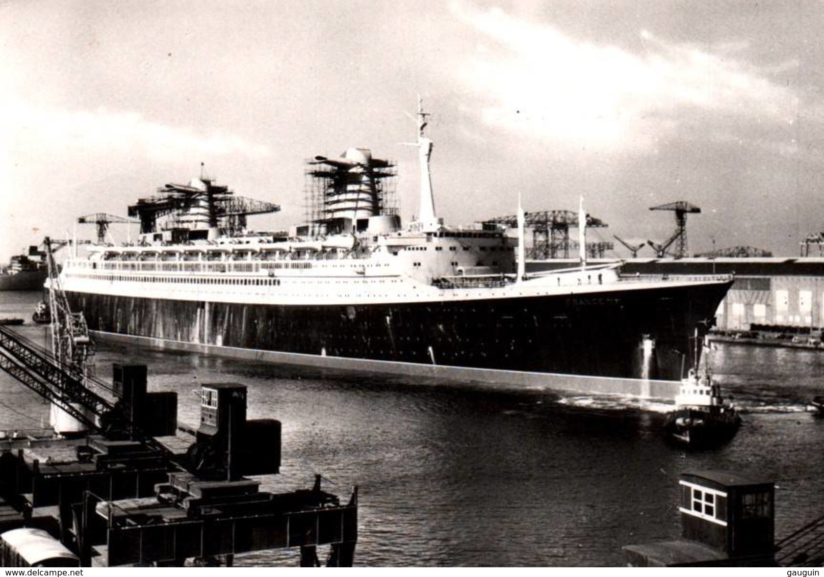 CPSM - Cie Gale Transatlantique - PAQUEBOT "FRANCE" Aux Chantiers De St Nazaire - Edition La Cigogne - Piroscafi