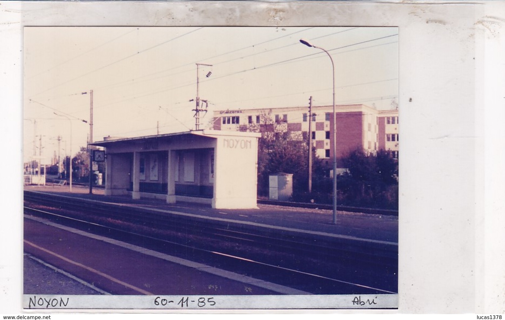 60 / NOYON /   PHOTO VERITABLE  ABRI GARE 1981 - Noyon