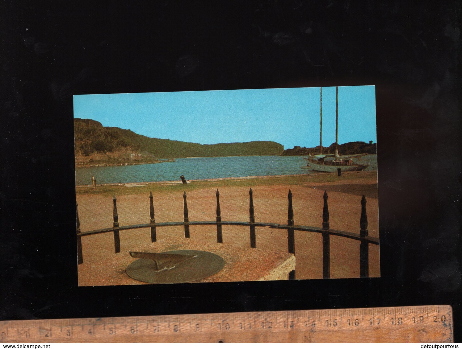 ANTIGUA : Sun Dial At English Harbour  / Cadran Solaire - Antigua Und Barbuda