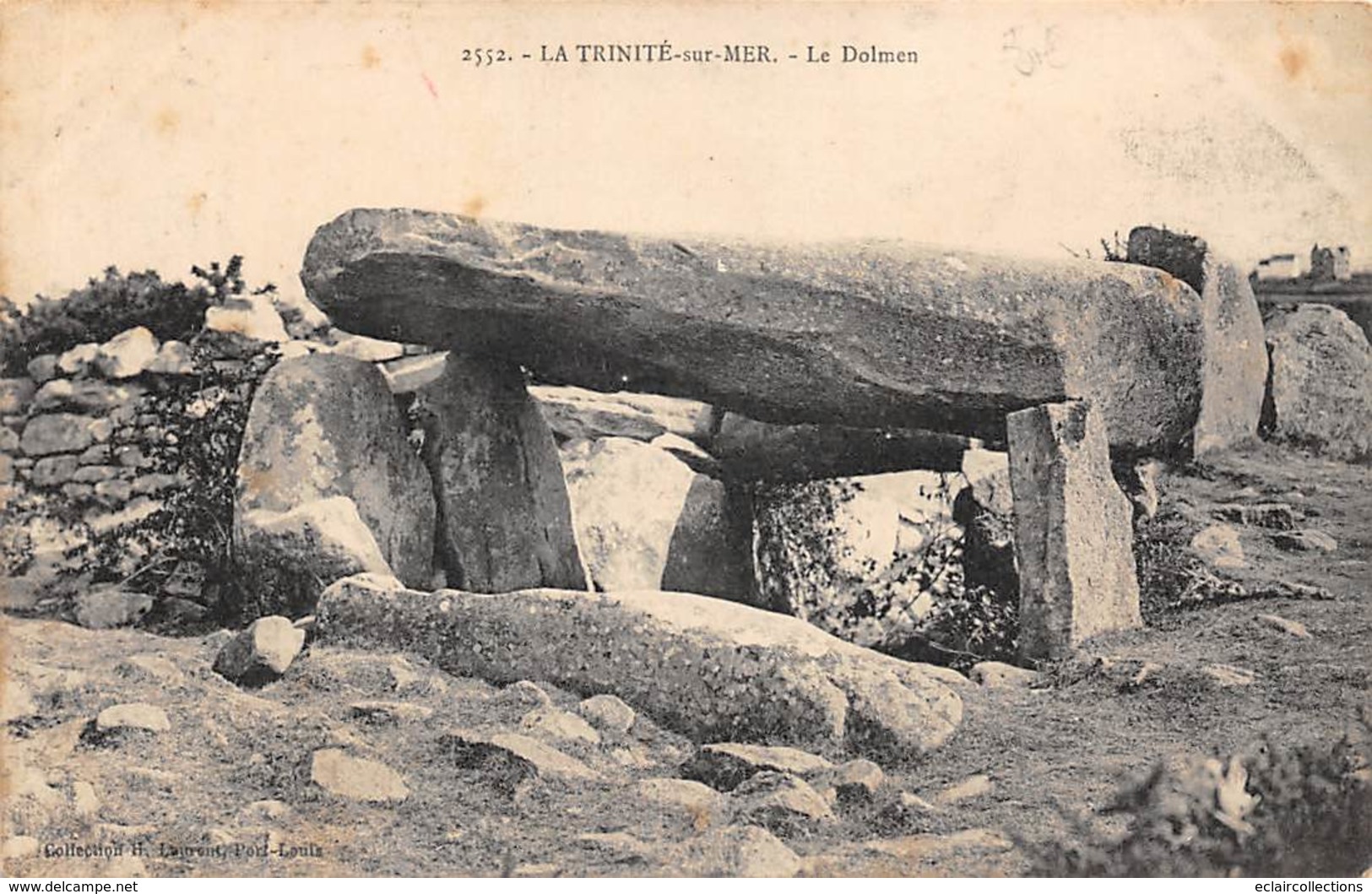 La Trinité Sur Mer         56      Le Dolmen         (Voir Scan) - La Trinite Sur Mer