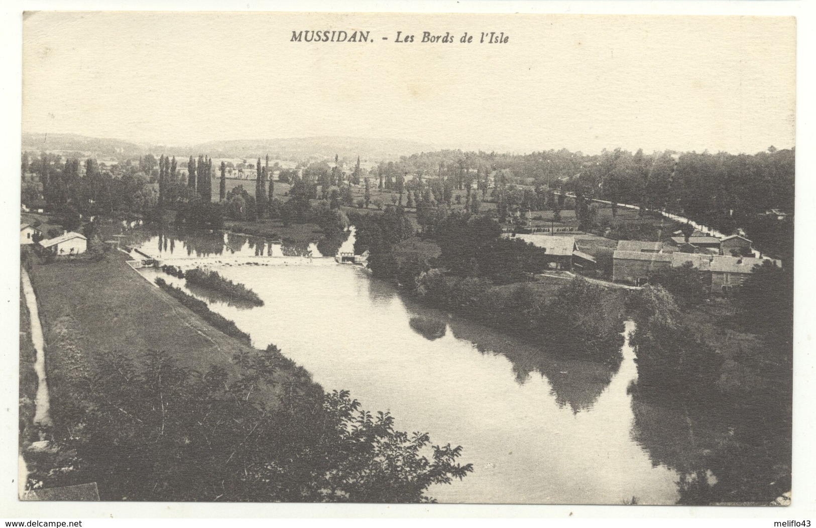 24/ CPA - Mussidan - Les Bords De L'Isle - Mussidan