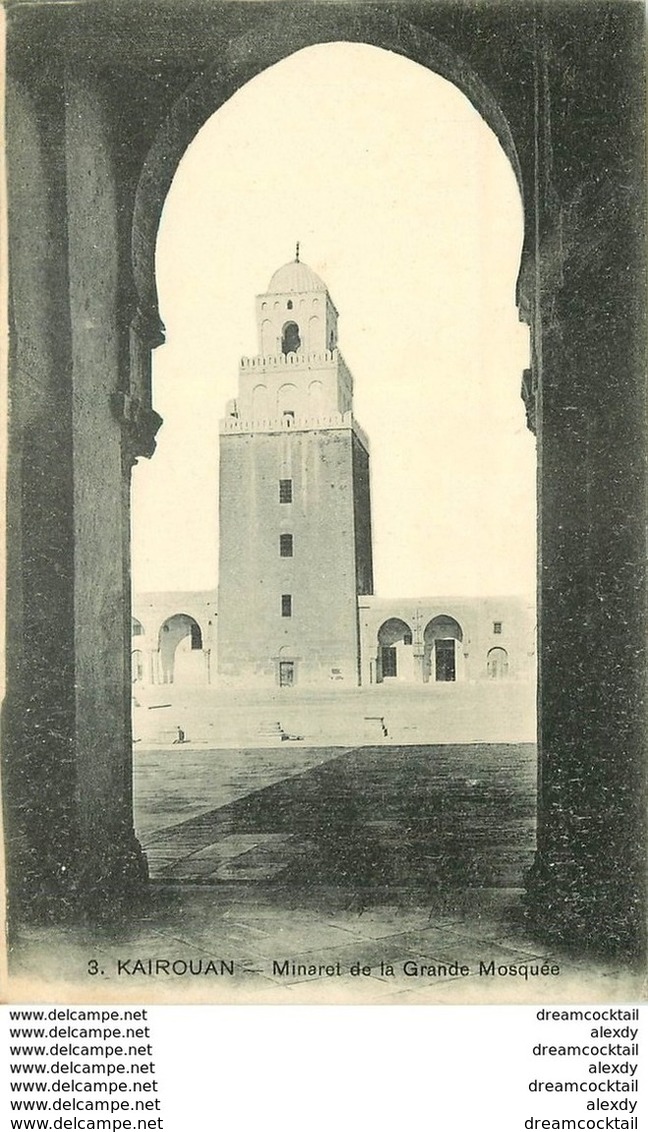 Promotion 2 Cpa KAIROUAN. Place Attalab Et Minaret Mosquée - Tunisia