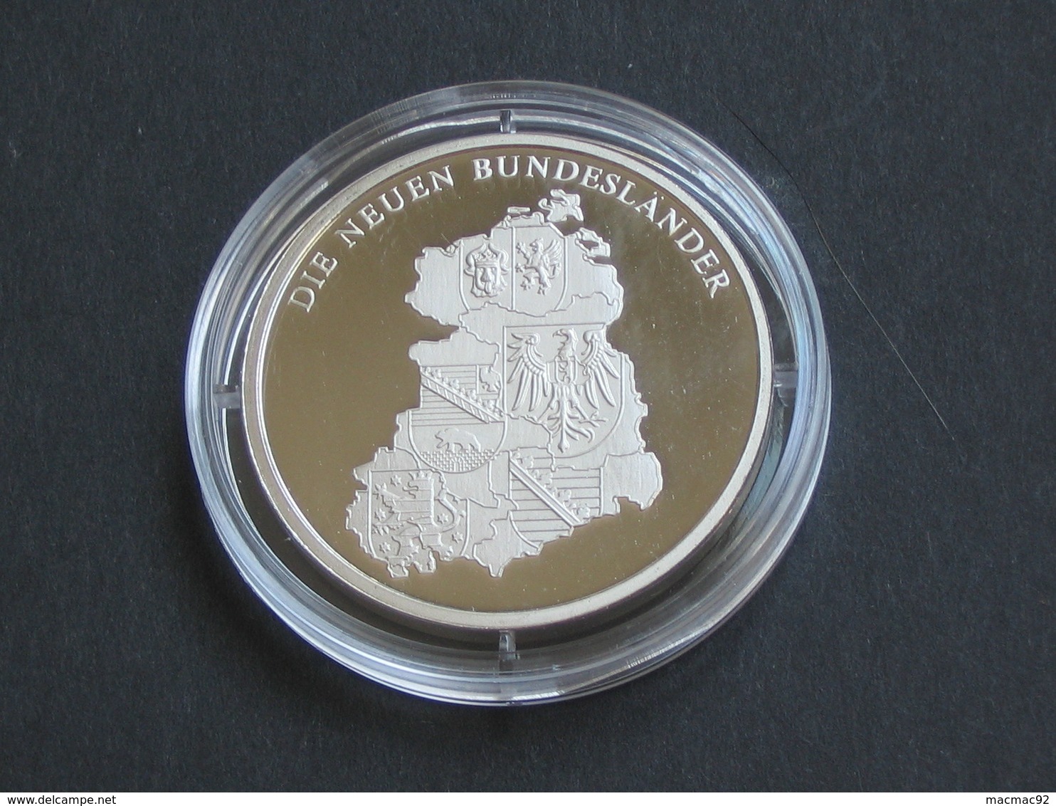 Médaille R.D.A -1949-1990 - Die Neuen Bundeslander  **** EN ACHAT IMMEDIAT **** - Professionali/Di Società