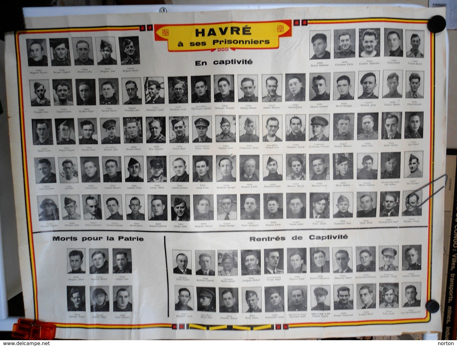 Guerre 1940-1945 Havré (Mons) A Ses Prisonniers Poster Avec Les Photos Des Prisonniers Et Des Tués De La Commune - Collections