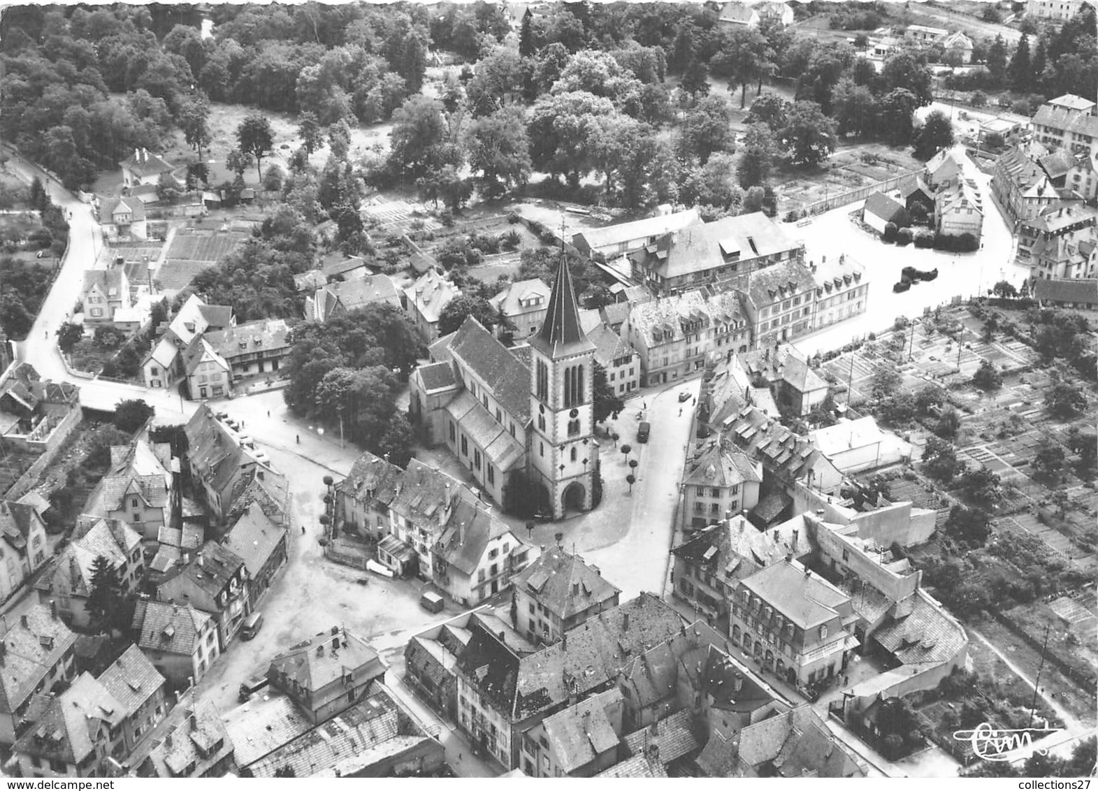 68-MUNSTER- LE CENTRE DE LA VILLE L'EGLISE VUE DU CIEL - Munster