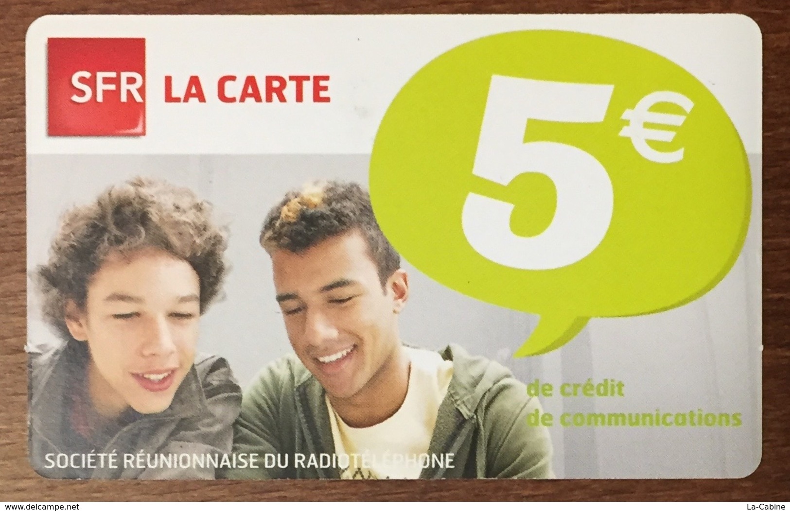 RÉUNION GARÇONS RECHARGE GSM SFR 5 EURO DU 01/13 CARTE PRÉPAYÉE PHONECARD CARD PAS TÉLÉCARTE - Réunion