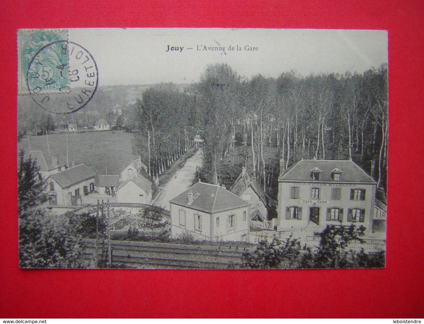 CPA  JOUY L' AVENUE DE LA GARE   CAFE GARE CHAMBRES MEUBLEES   VOYAGEE  1906  TIMBRE - Jouy