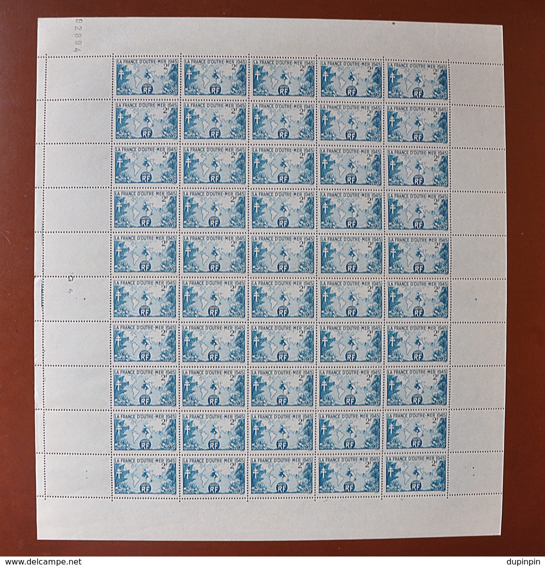 Feuille Complète De 50 Timbres FRANCE N° 741 NEUF SANS CHARNIERE " FRANCE D'OUTRE MER 2F Bleu-vert" - Full Sheets