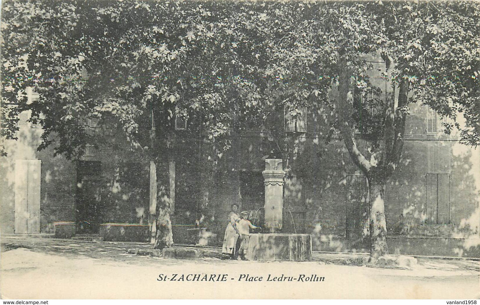 SAINT ZACHARIE-place Ledru-Rollin - Saint-Zacharie